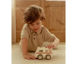 Ambulancia de Madera FSC