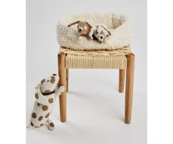 Cesta con Mamá Dog y sus Cachorros