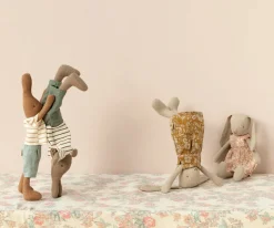 Rabbit con Camisa a Rayas y Pantalón Corto T.1