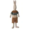 Rabbit con Camisa y pantalón corto T4