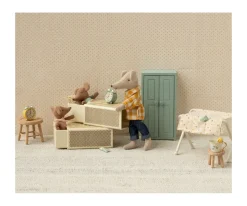 Ratoncito Bebé Dormido/Despierto en Caja de Cerillas Azul Flowers