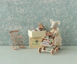 Ratoncito Bebé Dormido/Despierto en Caja de Cerillas Rosa