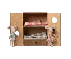 Ratones Ballet en Estudio de Danza, Hermana y Hermano Pequeños